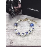 Браслет Chanel белые жемчужинки бело - голубые вставки