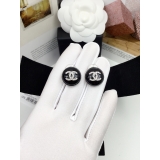 Черные Серьги Chanel круг значок белые камни в белом