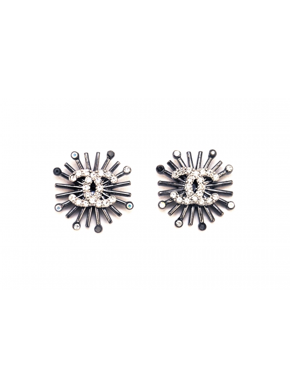Черные серьги Chanel звезды камни